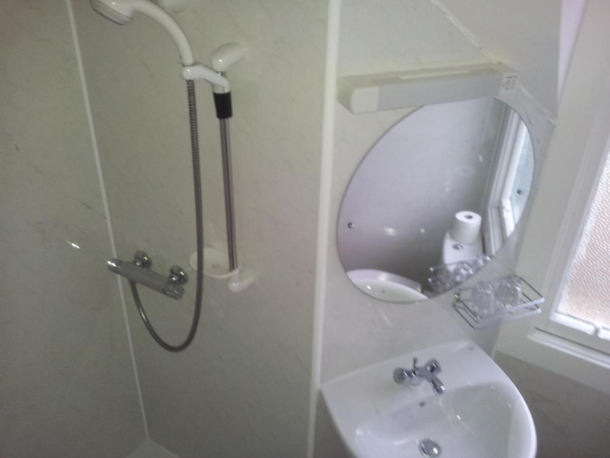 פורט אוגוסטוס Caledonian Hotel מראה חיצוני תמונה
